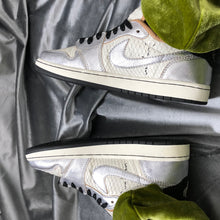 Load image into Gallery viewer, AJ1 LOW TS Antique Silver
